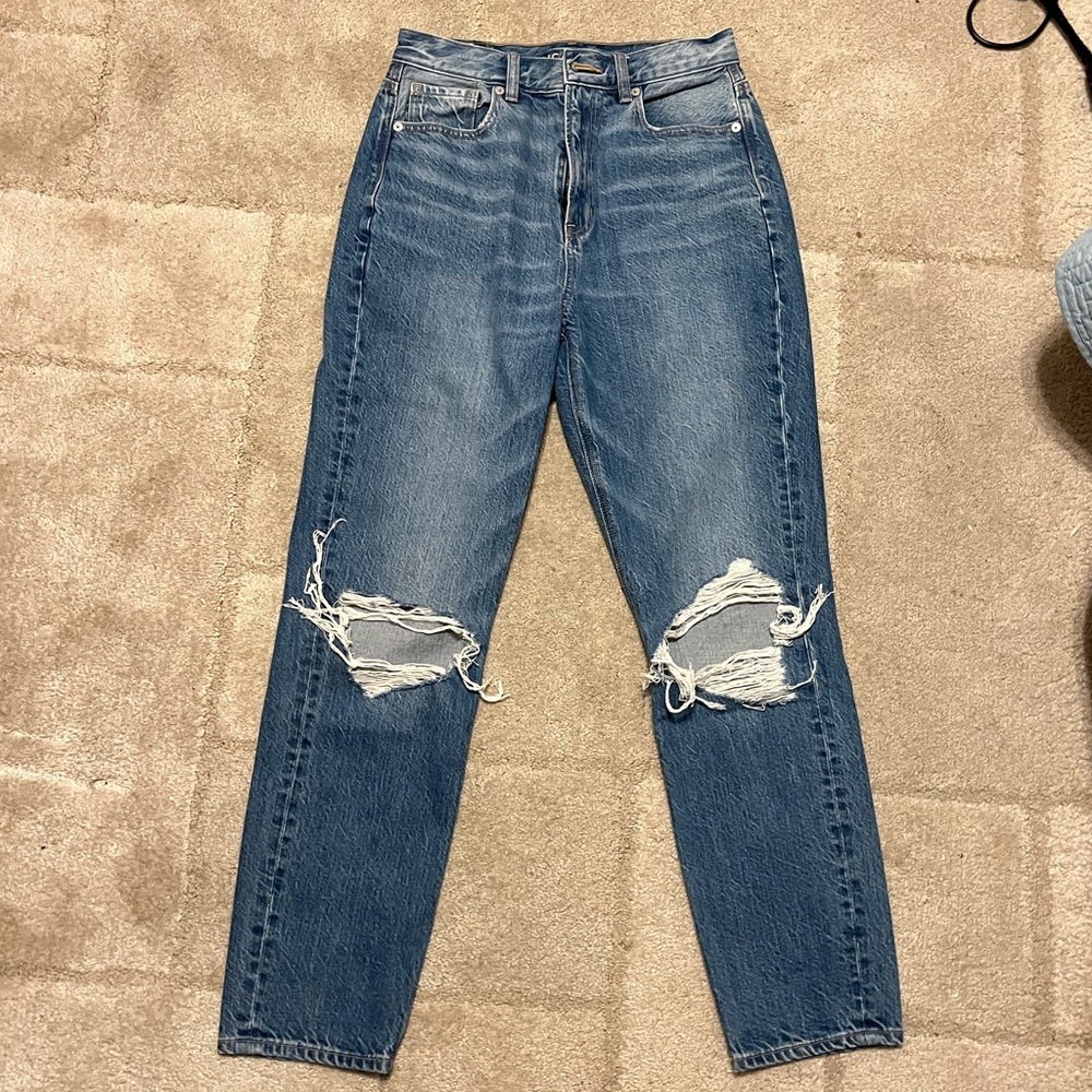American Eagle mom jeans